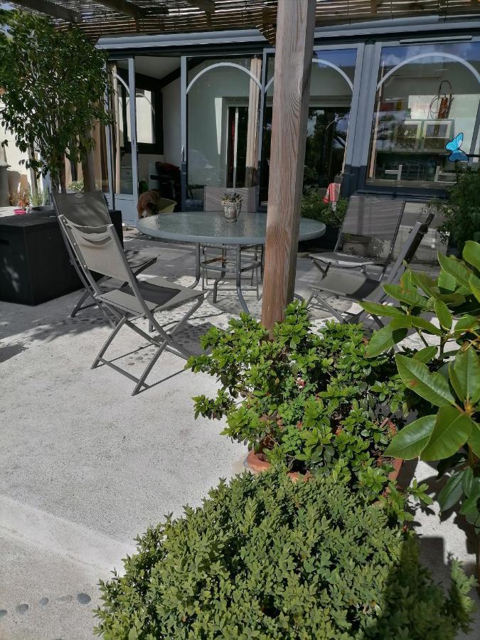 La Croix Landolle Apartment Chateaubernard ภายนอก รูปภาพ